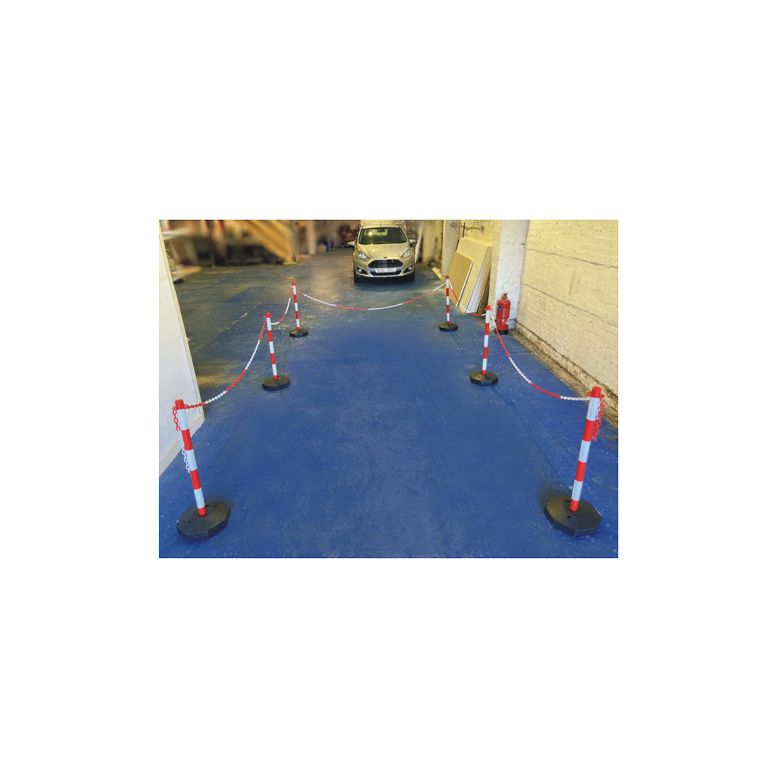EV Safety Chain Red White 6mm x25m High Visibility 60kg Breaking Strain Vehicle Work Area Qty 1